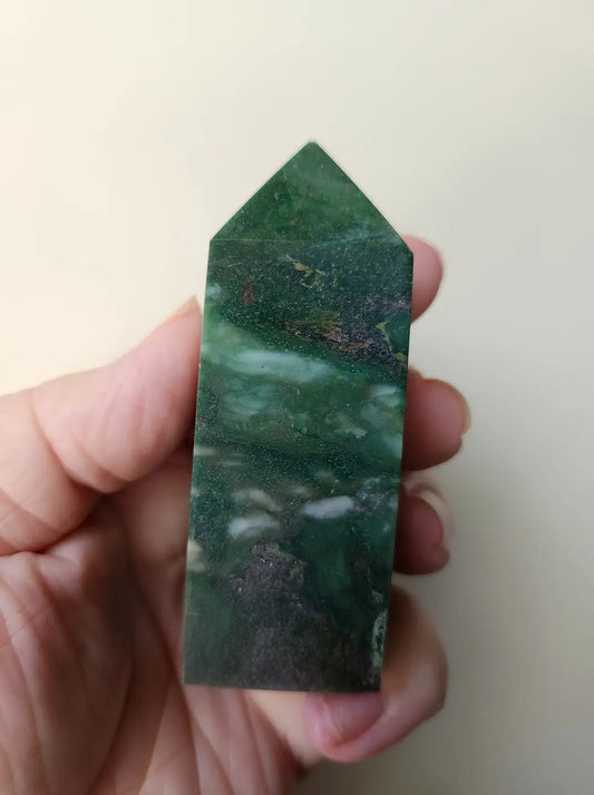Chunky Emerald Point